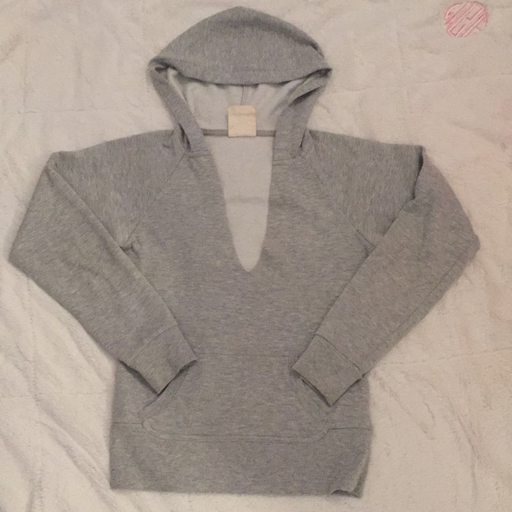Grey low-cut hoodie